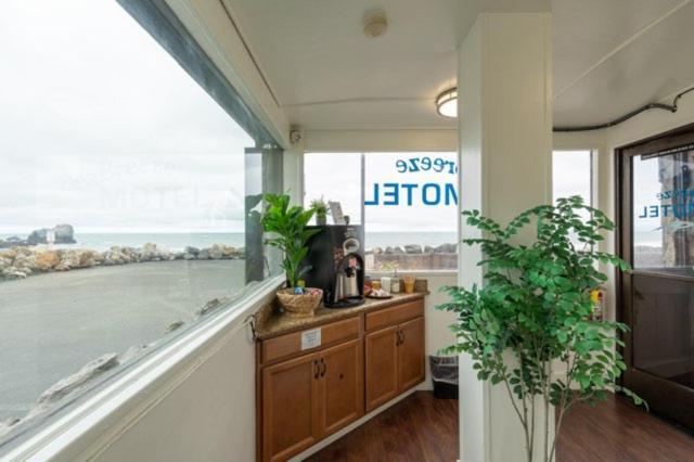 Sea Breeze Motel パシフィカ エクステリア 写真